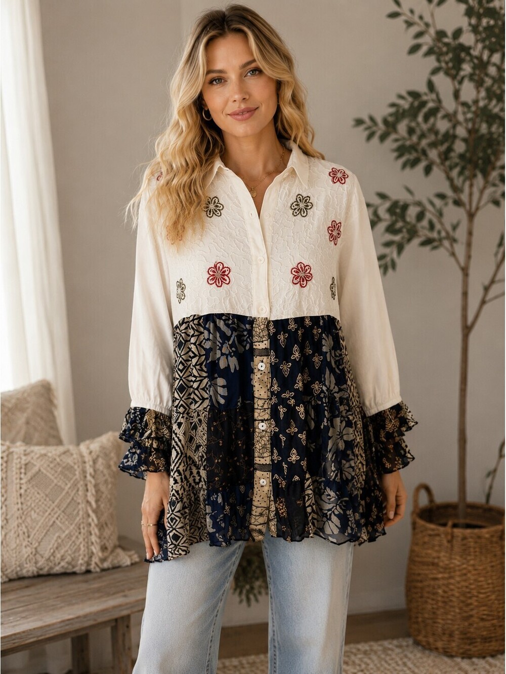 YOUNG THREADS Embroidered Patchwork Boho Tunic Top Cream Navy NWT Large - Picture 2 of 5